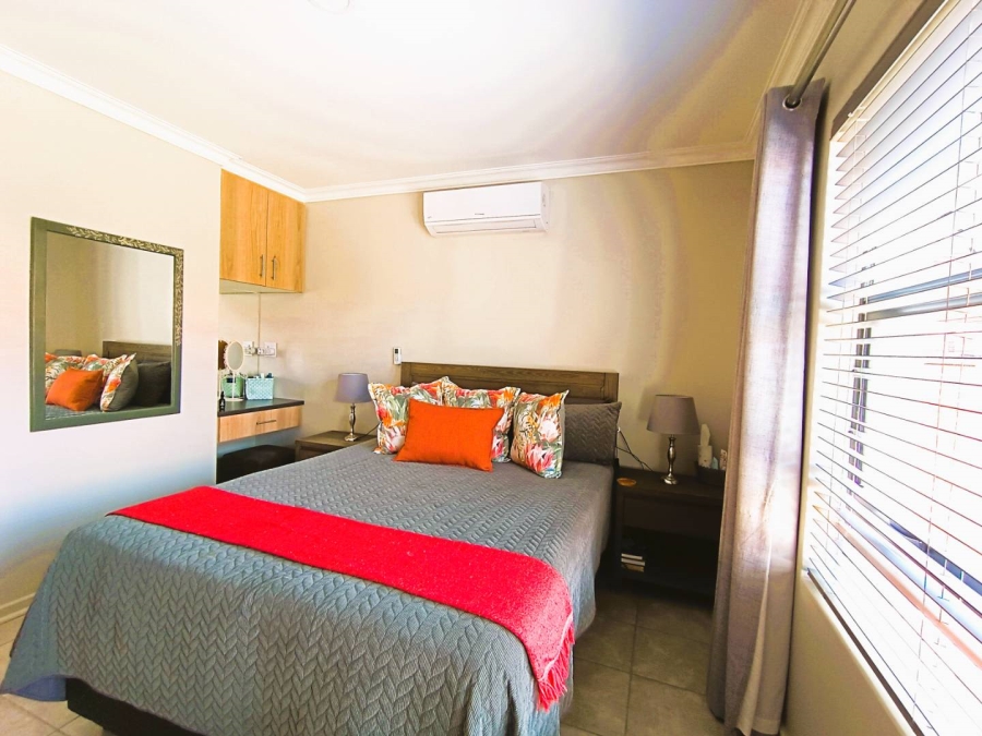 3 Bedroom Property for Sale in Langenhovenpark Free State